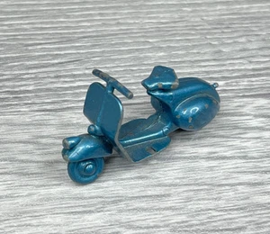 Benbros Mighty Midgets Vespa Scooter No.15, 1956 - Picture 1 of 16