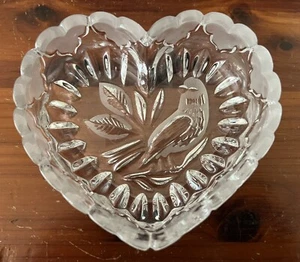 Plato cubierto de caramelo baratija corazón cristal Byrdes vintage HOFBAUER Alemania Occidental - Imagen 1 de 16