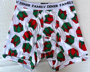 CHRISTMAS..PRESENTS..MEN'S BOXER BRIEFS..100% COTTON..NIP..SMALL 28-32 - Picture 1 of 2