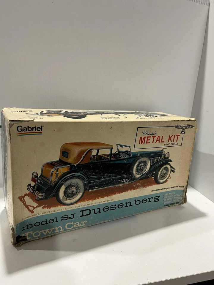 Vintage Hubley SJ Duesenberg Town Car 1:18 Scale Metal Model Hobby Kit 4868-1000 - Image 1 of 4