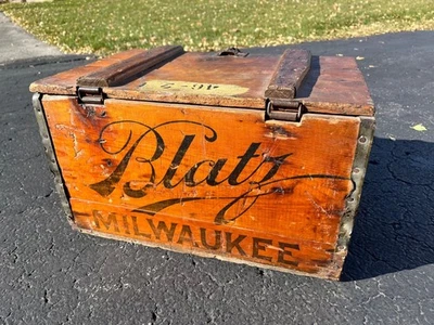 Vintage Blatz Beer Lidded Wooden Crate Case Box Milwaukee Wis - Image 1 of 4