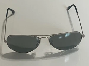 Neue Ray-Ban Sonnenbrille FLIEGER LARGE METAL RB 3025 003/40 62-14 SILVER -Great - Picture 1 of 8