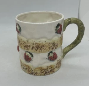 Mann Imports 1968 STRAWBERRY SHORTCAKE Mug Coffee Cup Vintage Rare - Picture 1 of 6
