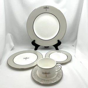 Kate Spade June Lane Gold 5-Piece Place Setting NIB - Picture 1 of 21