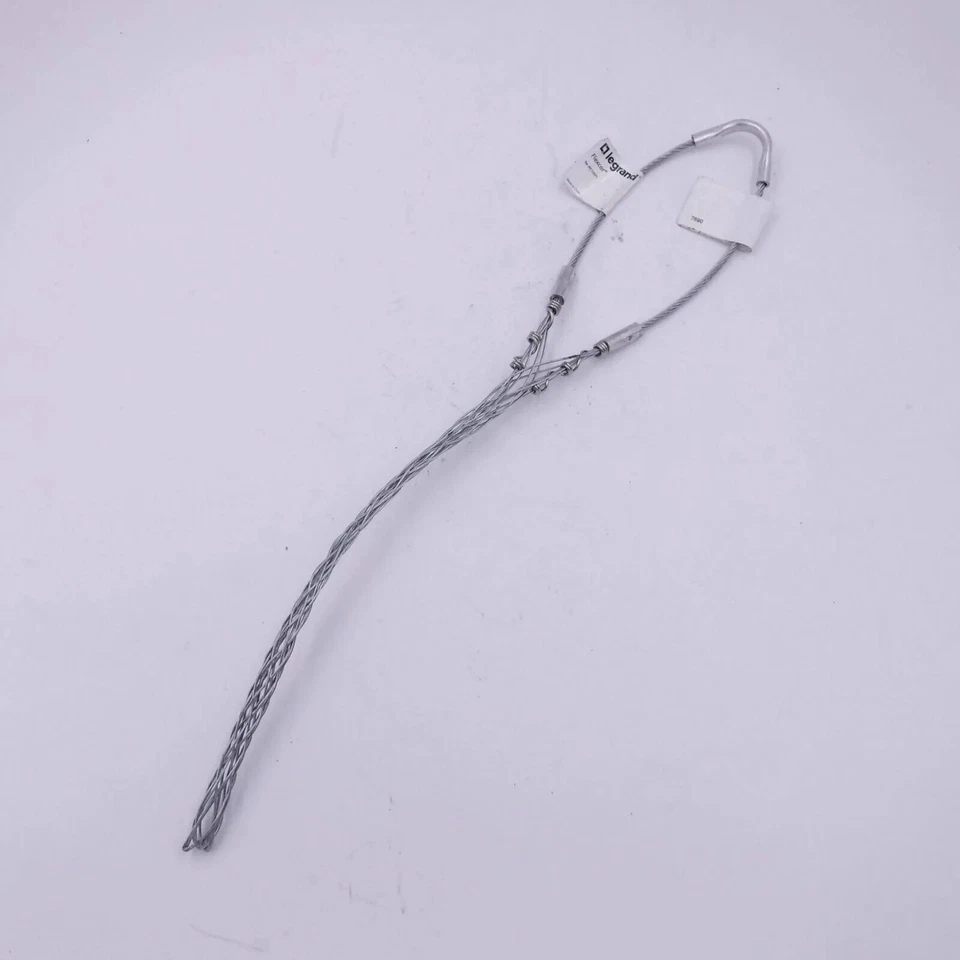 LEGRAND-PASS & SEYMOUR FC94 BUS DROP SINGLE U EYE, - Imagem 1 de 1