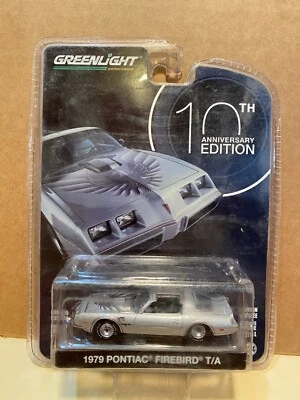 1/64 GREENLIGHT 1979 PONTIAC FIREBIRD TRANS AM 10TH ANNIVERSARY SILVER READ - Image 1 of 3
