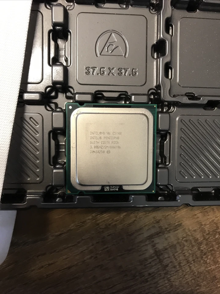 Intel Pentium E5700 3.00ghz SLGTH CPU Processor HP 500166-126 Brand new sealed - Image 1 of 1