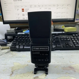 Neewer TT560 Flash Speedlite - Picture 1 of 4