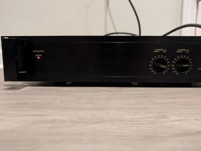 Yamaha Power Amplifier P2075 in working condition - Image 1 of 2
