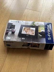 Sony DPF-D72N 7 Inch LCD Digital S-Frame Brand New - Picture 1 of 4