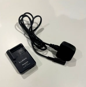 Panasonic Lumix Battery Charger DE-A46 for Lumix DMW-BCD10E Battery - Picture 1 of 3