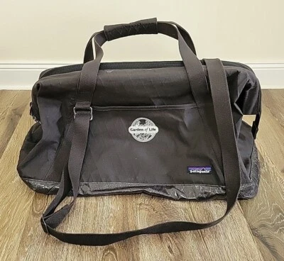 Bolso de fin de semana Patagonia 42L de lona de algodón orgánico negro + correa Foto 1 de 4