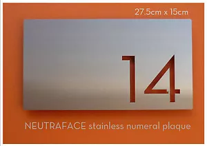 Número de casa/placa numérica de acero inoxidable NEUTRAFACE - Imagen 1 de 9