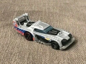 Kinder Sammlerstück Silber Tricked Out Hot Wheels Rennwagen Spielzeug #5 - 2014 Edition  - Bild 1 von 3