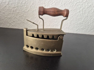 FER A REPASSER MINIATURE - LAITON - Photo 1/4