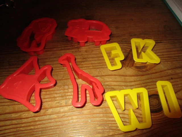 Ausstechförmchen Tiere und Buchstaben - Bild 1 von 1