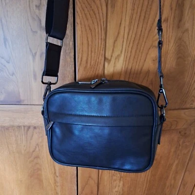 H&M Crossbody Bag Preowned Black unisex - Image 1 of 4