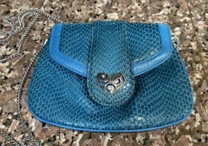 Brighton Bliss Heart Leather Pouch Crossbody in turquoise Gorgeous EUC - Picture 1 of 15