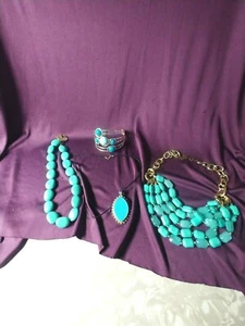WOMENS TURQUOISE FASHION JEWELRY CHAPS AND OTHERS COLLECTION OF 4 PIECES - Picture 1 of 12