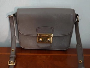 Miu Miu by Prada Tasche 22x18cm Grau Gold Leder + Zertifikat/Rechnung crossbody - Bild 1 von 14