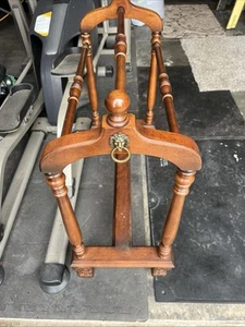 Vintage Oak Claw Foot Quilt Rack - Picture 1 of 5