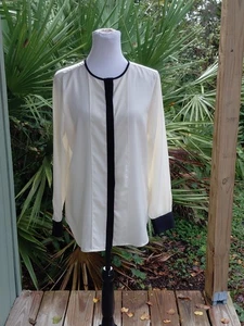 Lauren Ralph Lauren Blouse Sz M Cream Black Trim Hidden Button Front - Picture 1 of 13