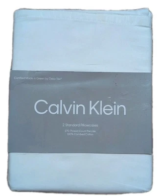 Fundas de almohada estándar Calvin Klein 270 TC, certificadas hechas en verde por Oeko Foto 1 de 3