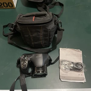 Sony Cybershot Camera DSC-H200 & Tamrac Case * For Parts or Repair * Not Working - Picture 1 of 9