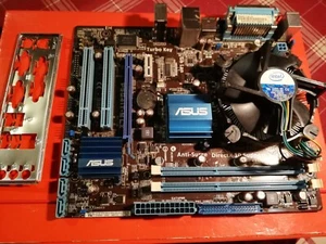 ASUS P5G41T-M LX - Socket 775 - "MotherBoard" non Testata - da rivedere - Imagen 1 de 7