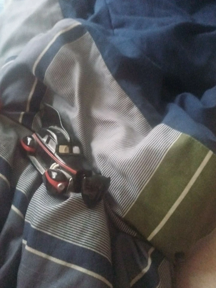 figura de acción batimóvil hecha de metal Foto 1 de 4