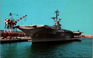 Postal de lino de colección portaaviones en la bahía de San Diego California CA 1960 - Imagen 1 de 2
