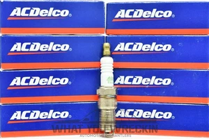 NEW: GENUINE AC DELCO SPARK PLUGS - SET OF 8 - R44LTS6 - 1.5mm - V6 V8 5.7L CHEV - Picture 1 of 2