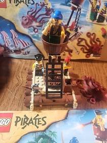 LEGO Pirates Set 6240 Complete No Box Has Minifigures And Instructions