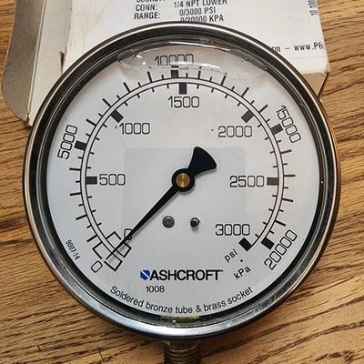 Ashcroft (10 1008 02L 3000#ATL) Dual Pressure Guage 0/3000PSI - 0/20000 KPA - Image 1 of 2