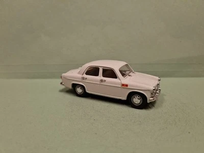 RIO ALFA ROMEO GIULIETTA REPARTO MOBILE SCALA 1/43  - Immagine 1 di 4