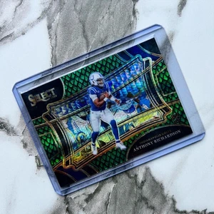 Anthony Richardson - 2023 Panini Select - Field Level Dragon Scale /70 - RC NFL - Bild 1 von 2