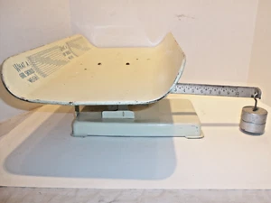 Vintage 1950s Metal Baby Weighing Scale with Weight Recommendations Accurate - Picture 1 of 9