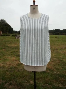HOBBS Lightweight White With Thin Stripe Sleeveless Relaxed Fit Top Size 16 - Picture 1 of 4