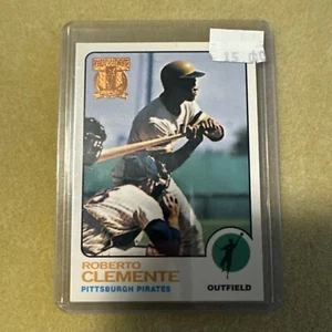 1997 Topps - #50 Roberto Clemente Pittsburgh Pirates 1973 reprint - Picture 1 of 2