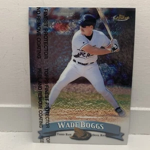 1998 Topps Finest with Protector intact Prism effect Wade Boggs - Near Mint #158 - Picture 1 of 7