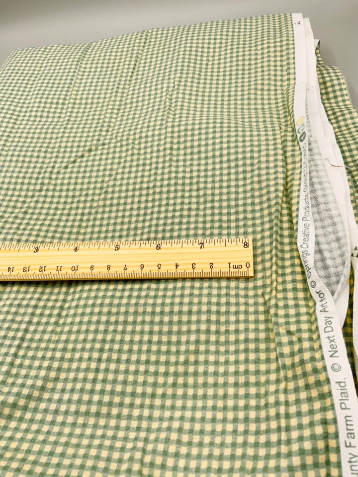 Springs Creative PRIMITIVE CP57670 SMALL MOTIF GREEN CREAM PETITE CHECKS BTY - Image 1 of 1