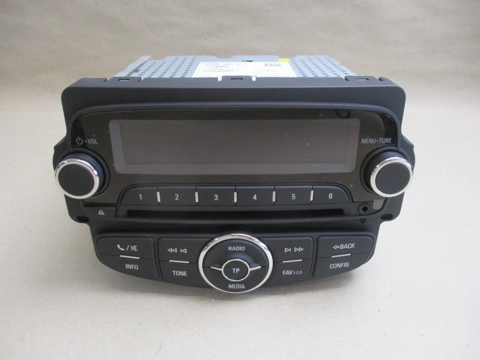 Opel Meriva B Aveo Corsa E Adam Mokka Autoradio CD USB DWGM1004 NEU orig. - Bild 1 von 4