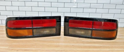Par de lámparas traseras MAZDA RX-7 FC3S 89-92 CONVERTIBLES usadas genuinas Koito Japón Foto 1 de 4