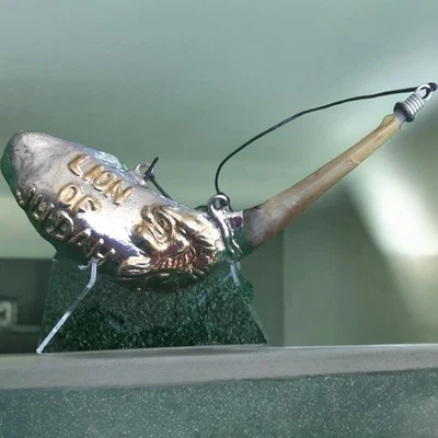 Vendita 13" Olio Unzione Argento Rams Ram Shofar Corno Leone di Giuda Free stand - Immagine 1 di 4