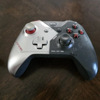 XBOX ONE WIRELESS CONTROLLER CYBERPUNK 2077 EDITION for Parts/repair Read Descr - Image 1 of 4