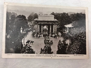 VINTAGE POSTCARD - B & W - CORONATION PROCESSION 1911 - ROYAL FAMILY #5 - Picture 1 of 2