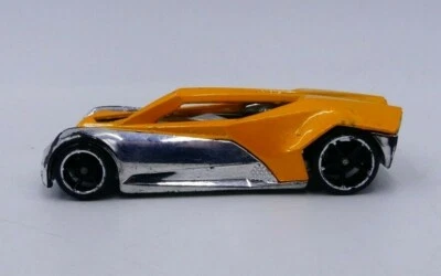 2007 Hot Wheels New Models 36/36 Split Vision Yellow 36/180 - Image 1 of 4
