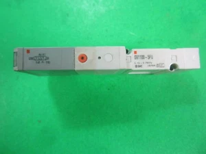 SMC Magnetventil -- SV1100-5FU -- (2 Stück) gebraucht - Bild 1 von 9