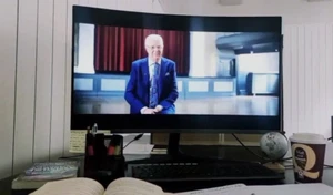 Moniteur Samsung incurvé 32" (80 cm) - Photo 1/4