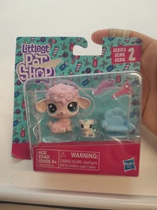 Littlest Pet Shop #2-98 Petula Woolright Sheep #2-99 Jersey Cowlick. Rarität - Bild 1 von 3